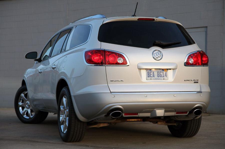  Buick Enclave CXL AWD 2010 года  (фото 28 из 51)